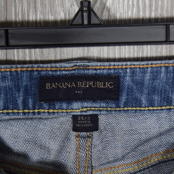 BANANA REPUBLIC Cropped Cuffed Jeans Size 26 or size 2 - Picture 5 of 8